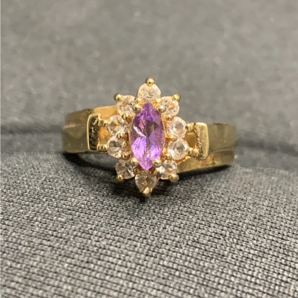 Vintage Gold Tone Purple Amethyst Color Marquise Ring Size 6